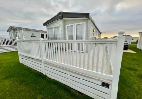 Luxury 3 bedroom caravan between Perranporth and Newquay, Cornwall